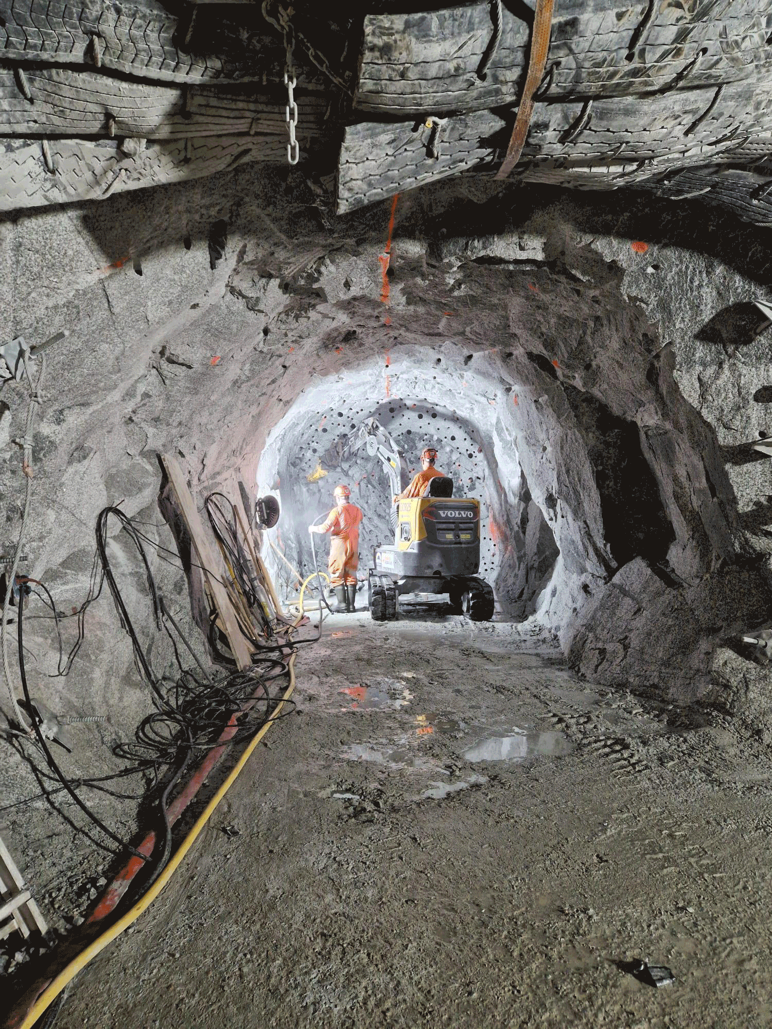 Construction update: First section of new side tunnel finished